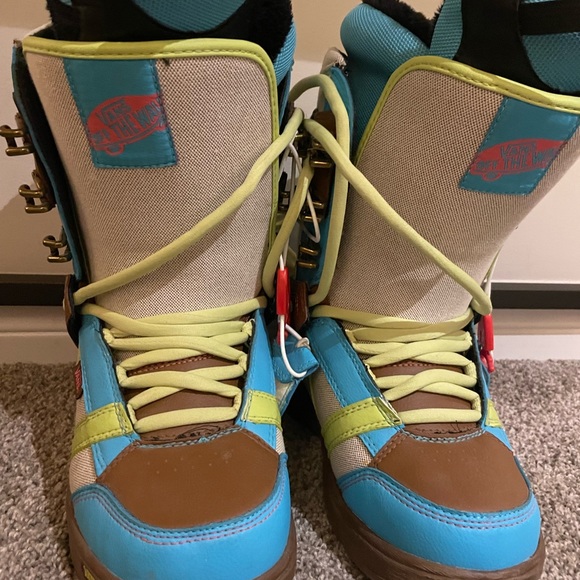 Vans Snowboarding Boots (Size 7 Womans) - Picture 1 of 4
